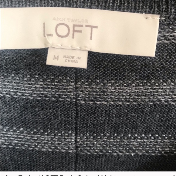 ANN TAYLOR LOFT | Striped V Neck Top - Picture 6 of 6